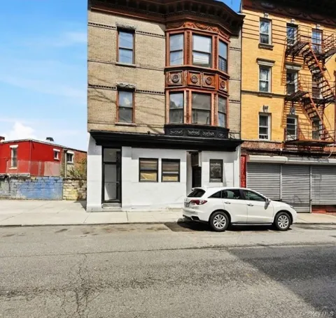 35 Lawrence Street #2