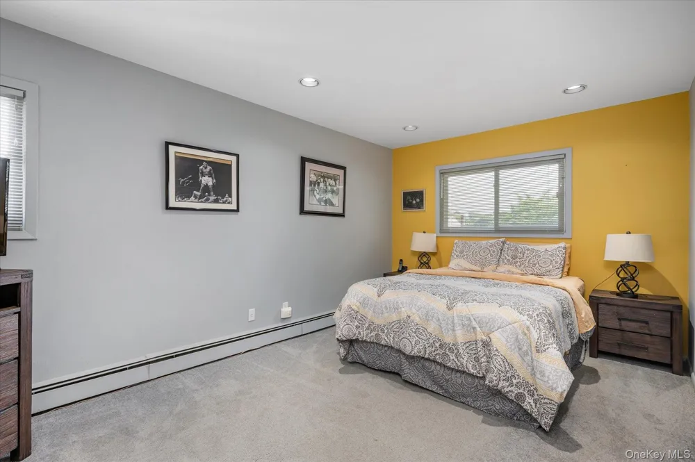 10 Klaibar Lane East Northport, NY 11731