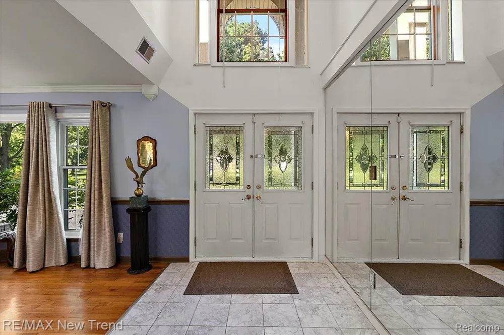 1450 Lenox Road Bloomfield Charter Township, MI 48304