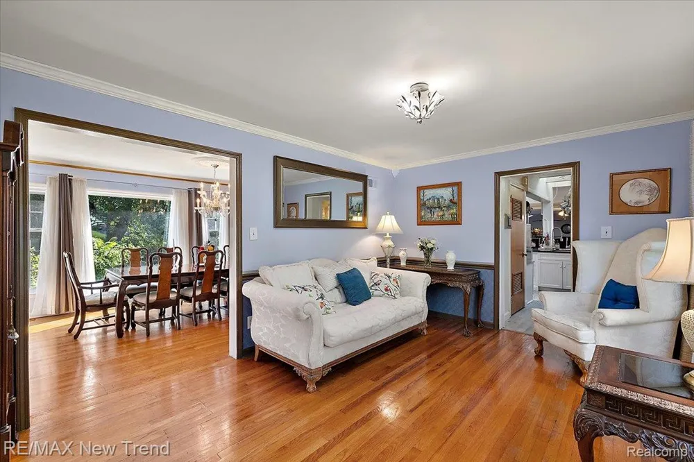 1450 Lenox Road Bloomfield Charter Township, MI 48304