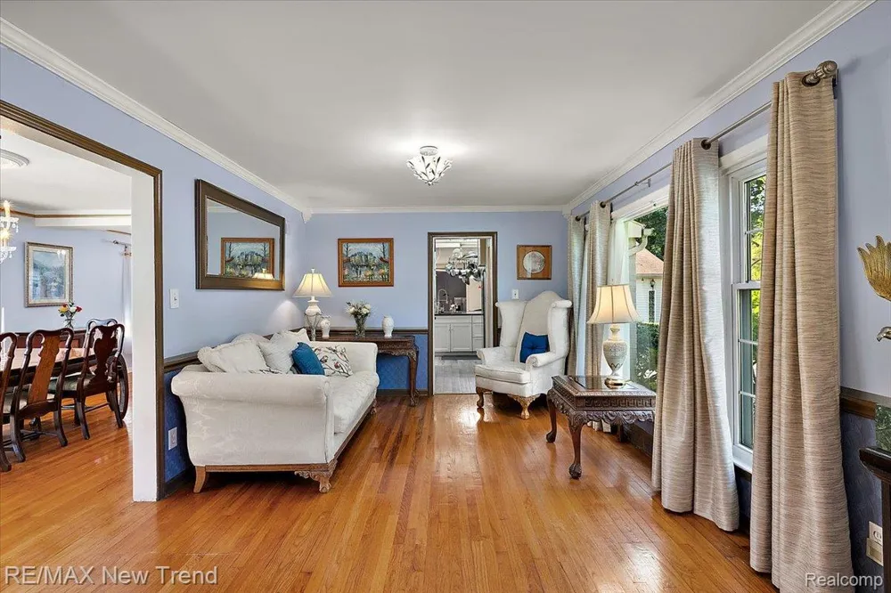 1450 Lenox Road Bloomfield Charter Township, MI 48304