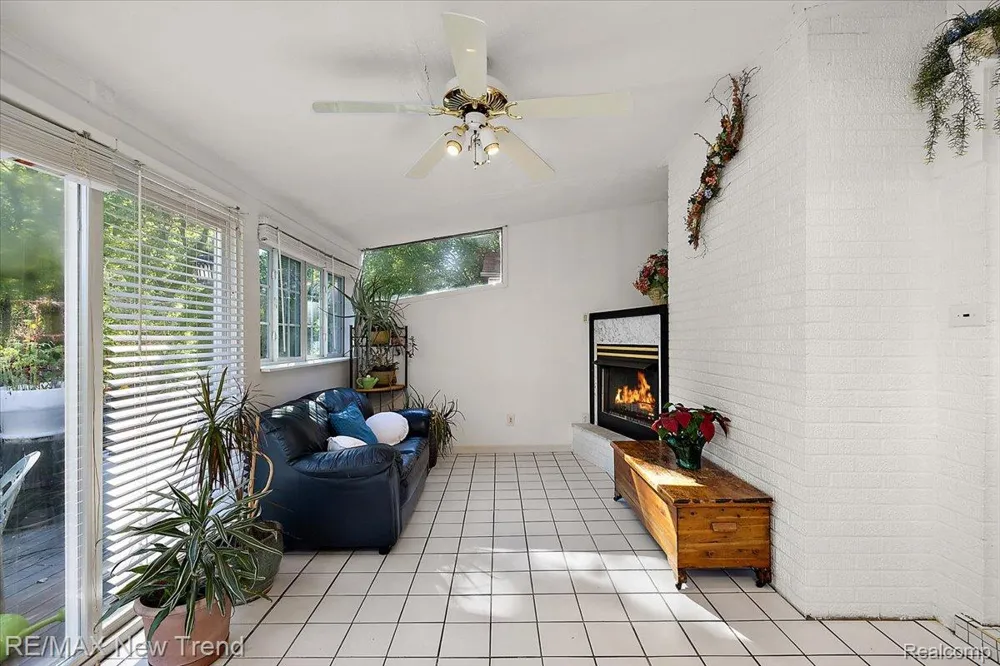 1450 Lenox Road Bloomfield Charter Township, MI 48304