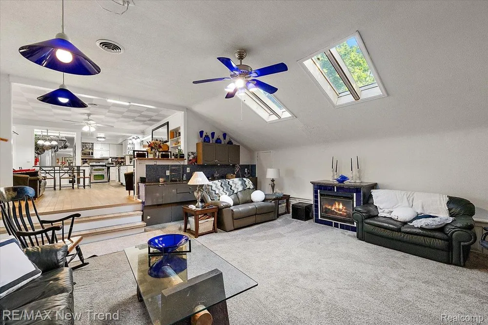 1450 Lenox Road Bloomfield Charter Township, MI 48304