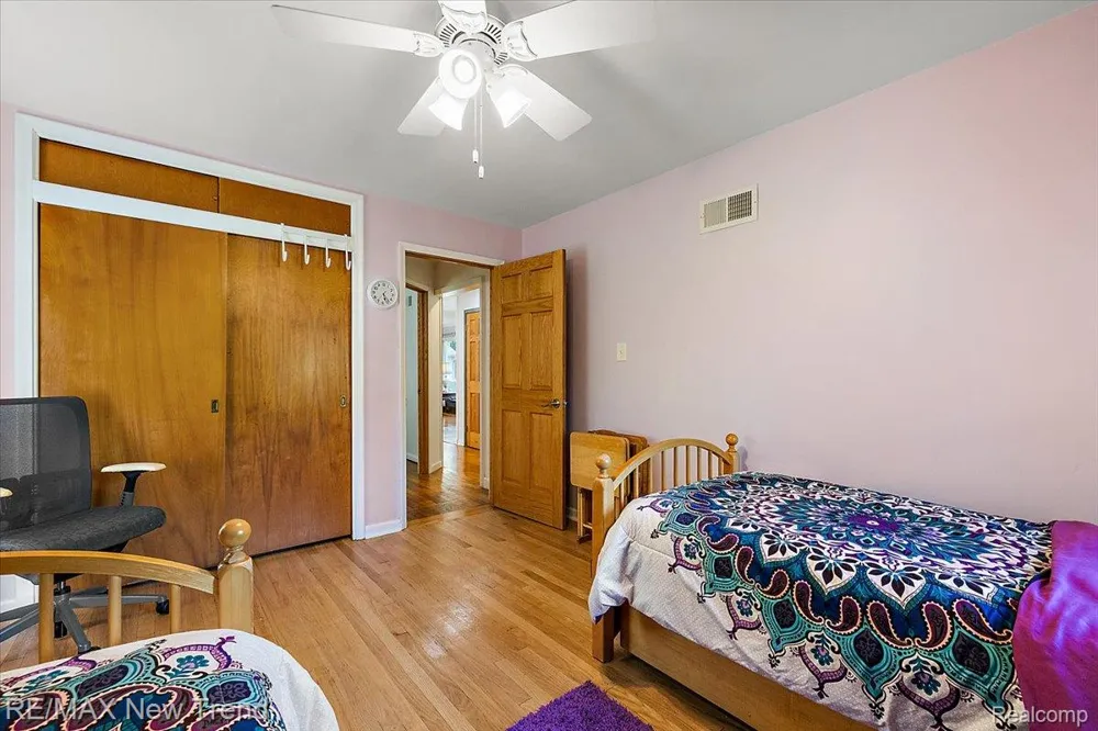 1450 Lenox Road Bloomfield Charter Township, MI 48304