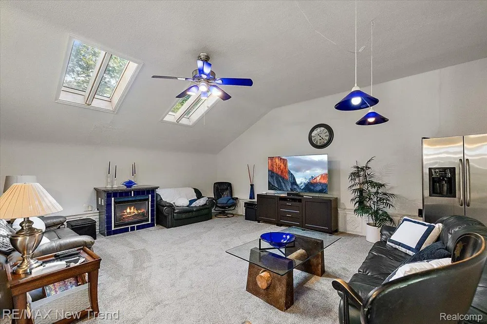1450 Lenox Road Bloomfield Charter Township, MI 48304