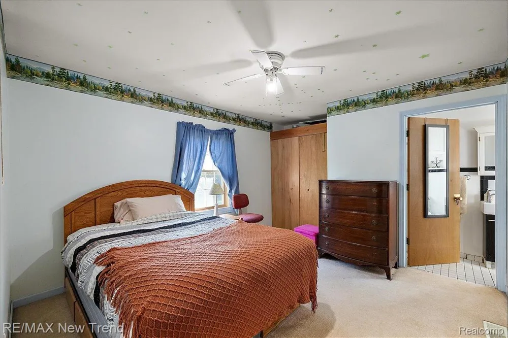 1450 Lenox Road Bloomfield Charter Township, MI 48304