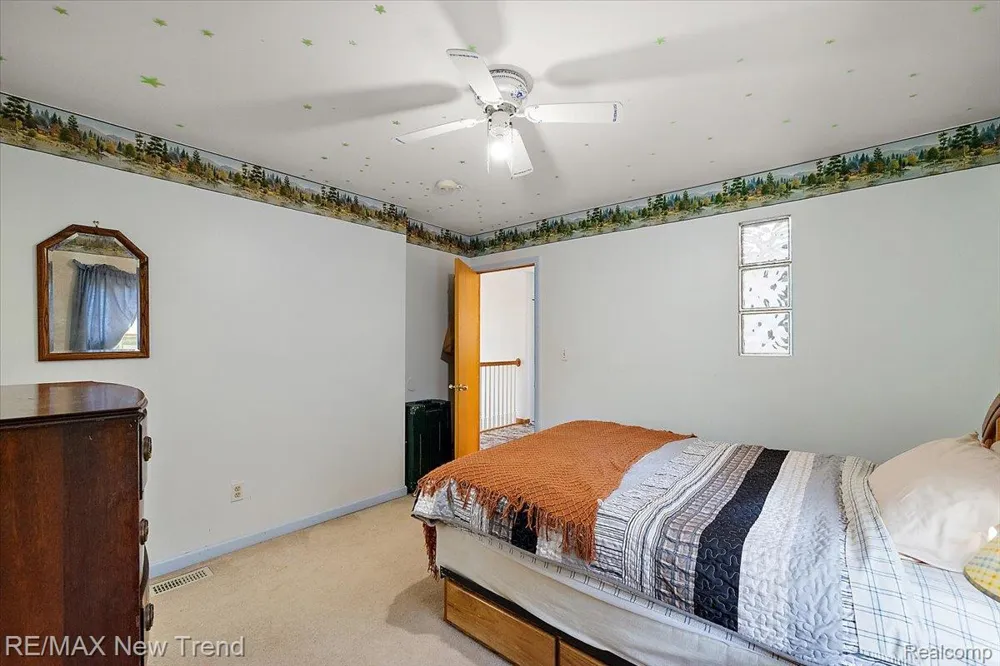 1450 Lenox Road Bloomfield Charter Township, MI 48304