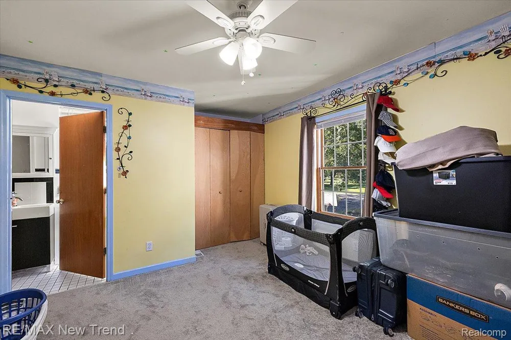 1450 Lenox Road Bloomfield Charter Township, MI 48304