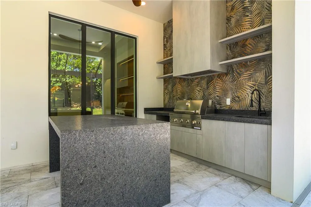 14318 Charthouse Circle Naples, FL 34114