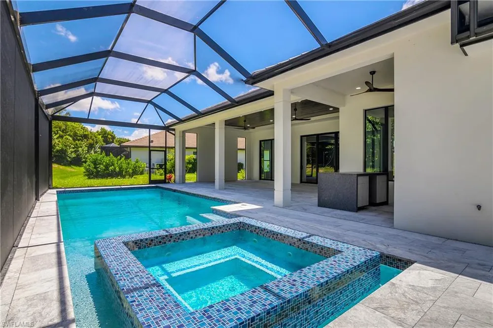 14318 Charthouse Circle Naples, FL 34114