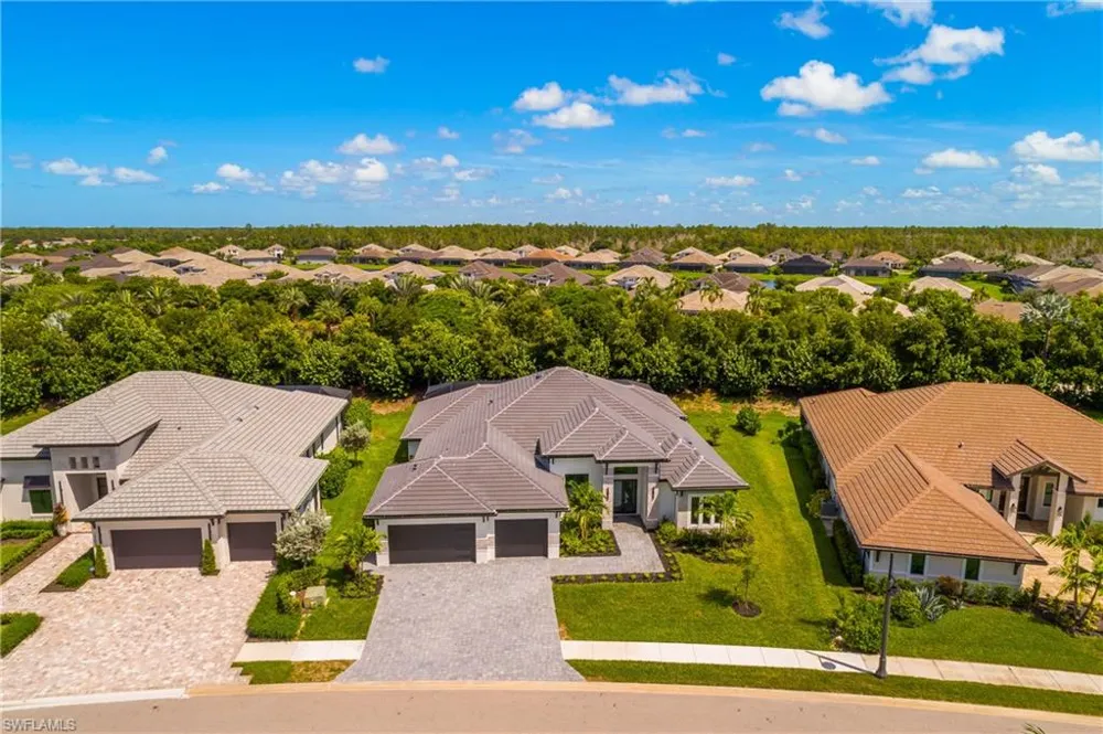 14318 Charthouse Circle Naples, FL 34114