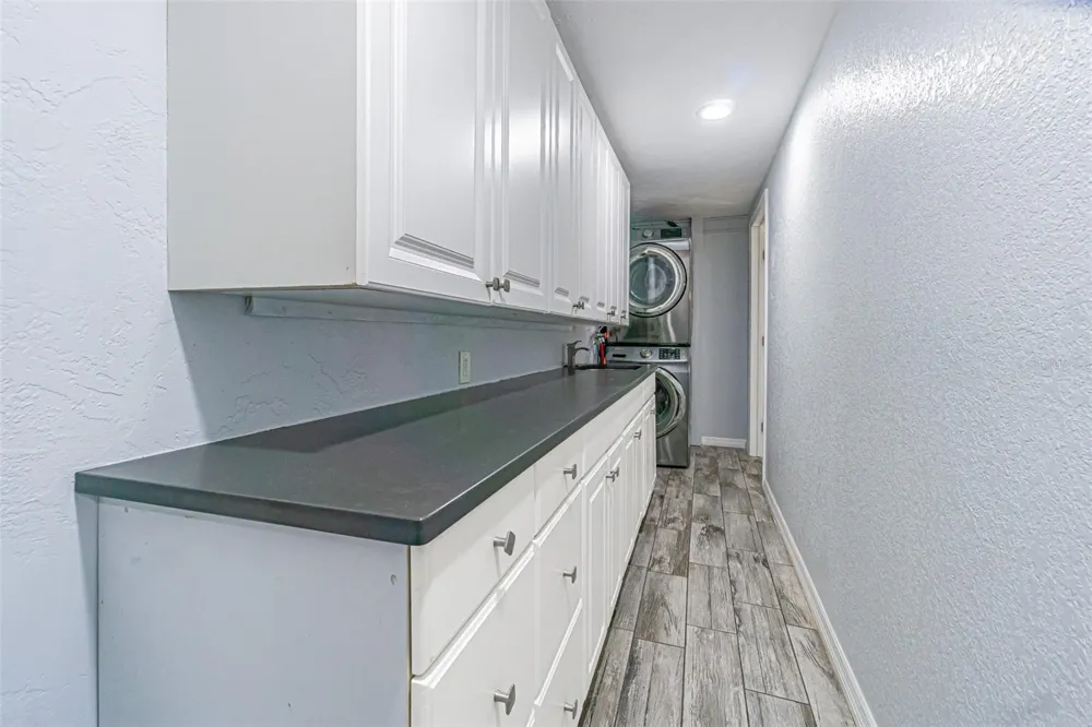 1125 FERNWOOD DRIVE Holiday, FL 34690