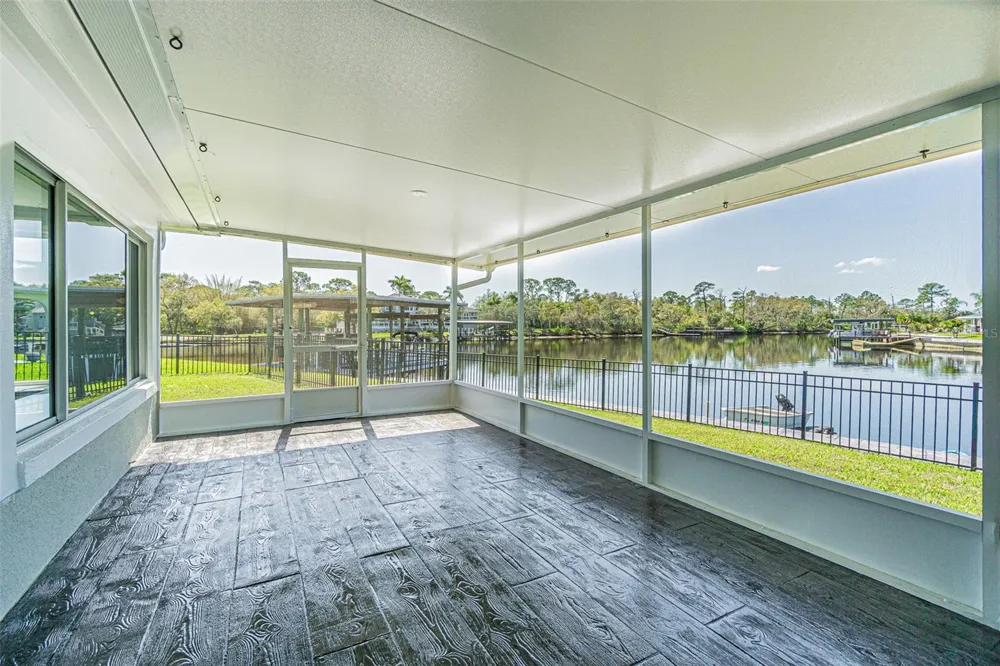 1125 FERNWOOD DRIVE Holiday, FL 34690