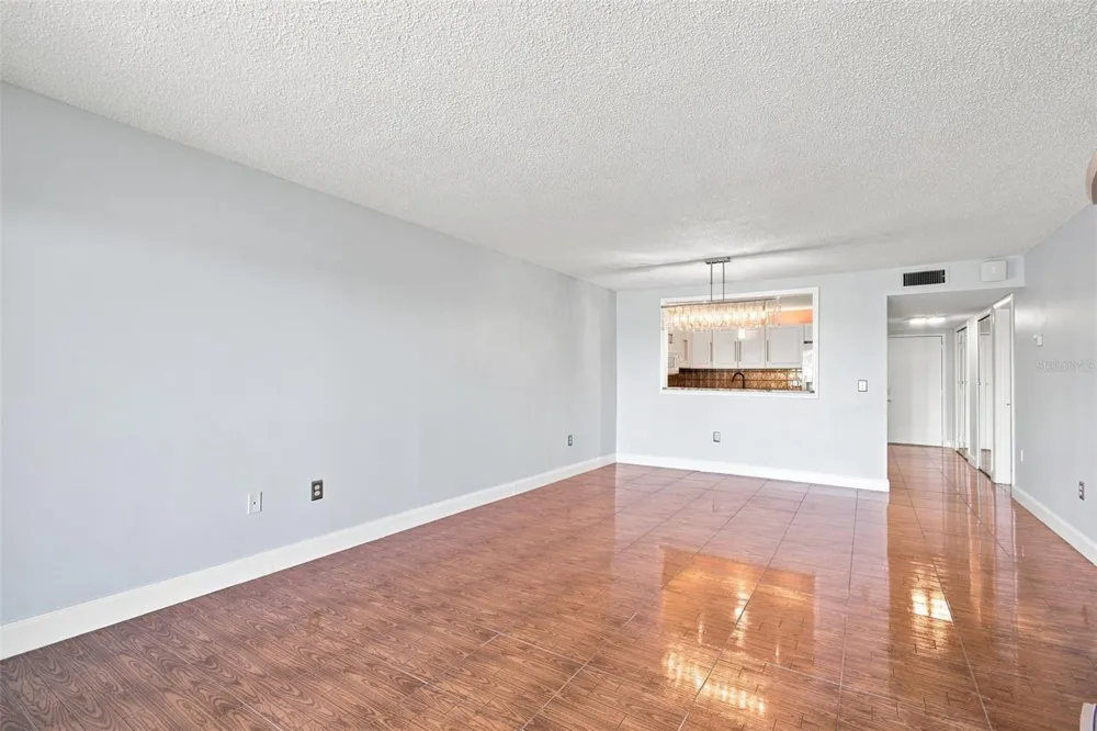 7700 SUN ISLAND DRIVE S #202 South Pasadena, FL 33707