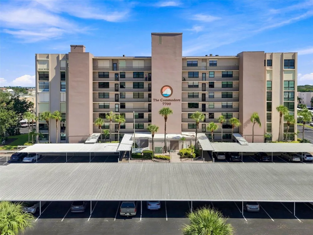7700 SUN ISLAND DRIVE S #202 South Pasadena, FL 33707