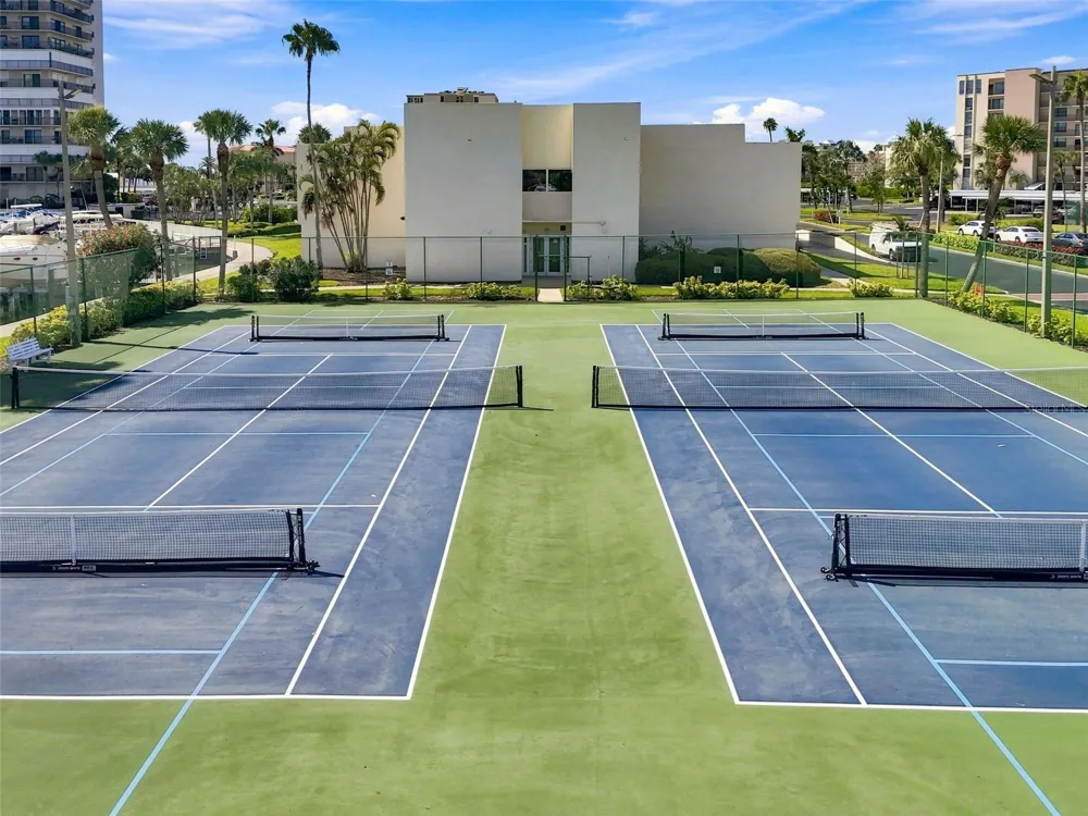7700 SUN ISLAND DRIVE S #202 South Pasadena, FL 33707