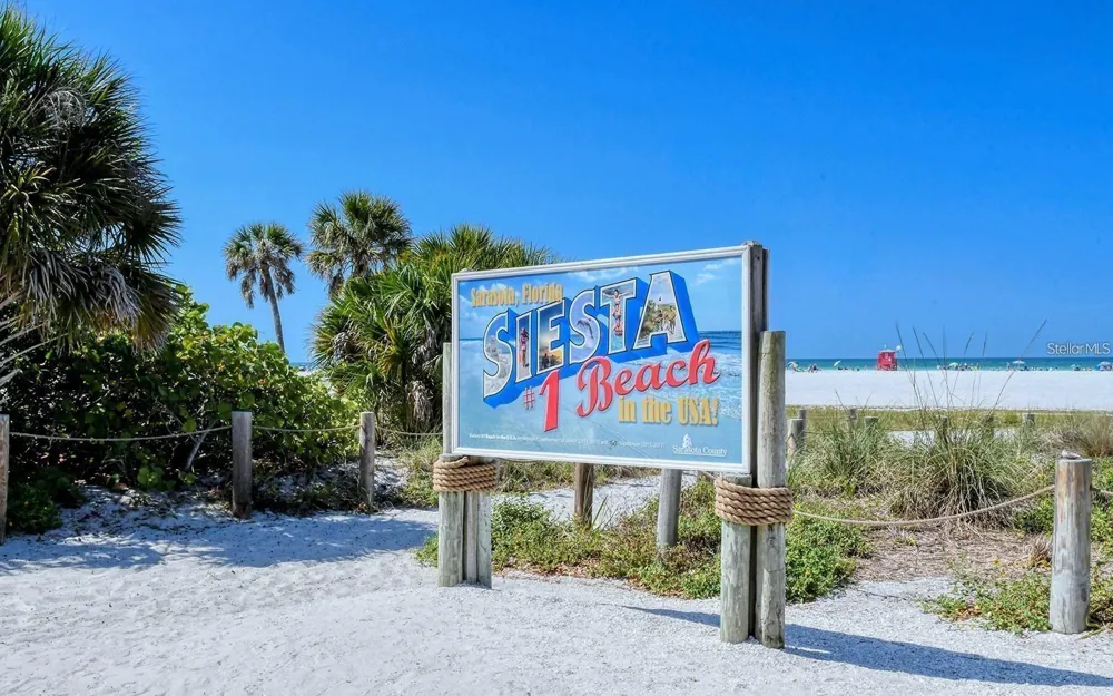 6343 HOLLYWOOD BOULEVARD Sarasota, FL 34231