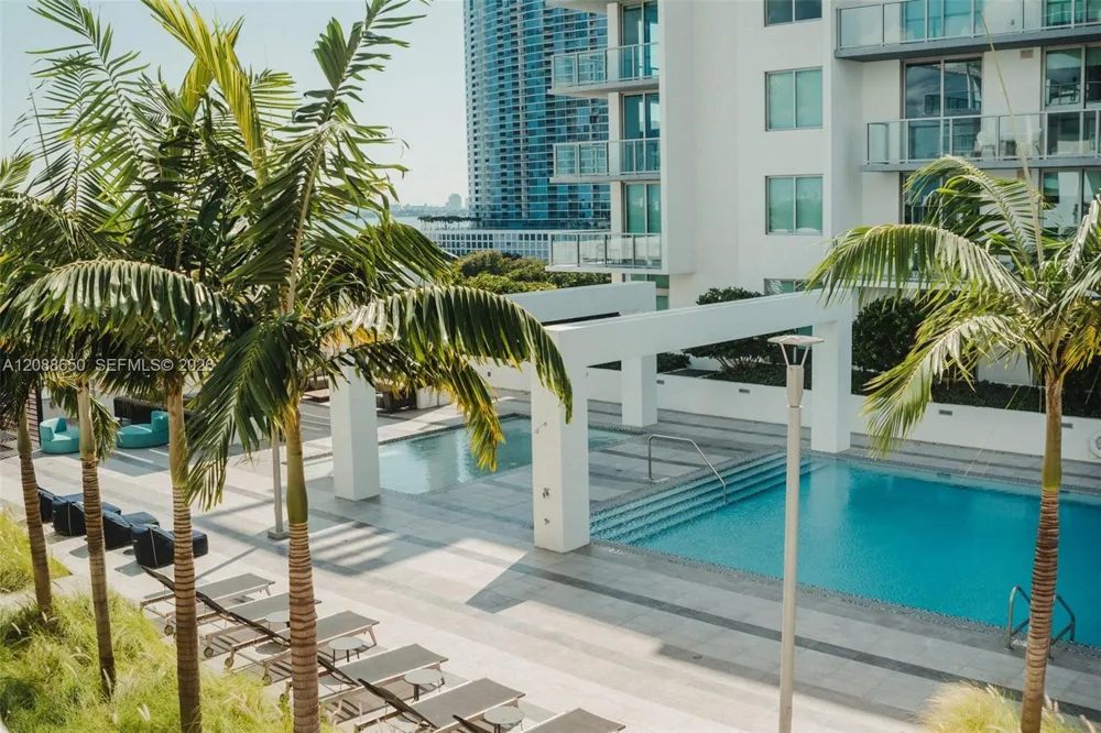 3900 Biscayne Blvd #N-723 Miami, FL 33137