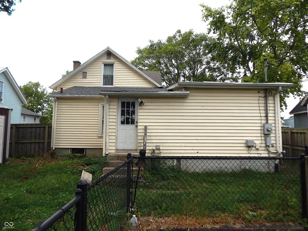 407 E College Street Crawfordsville, IN 47933