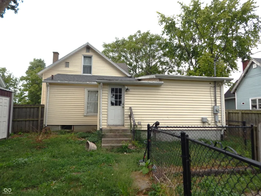407 E College Street Crawfordsville, IN 47933