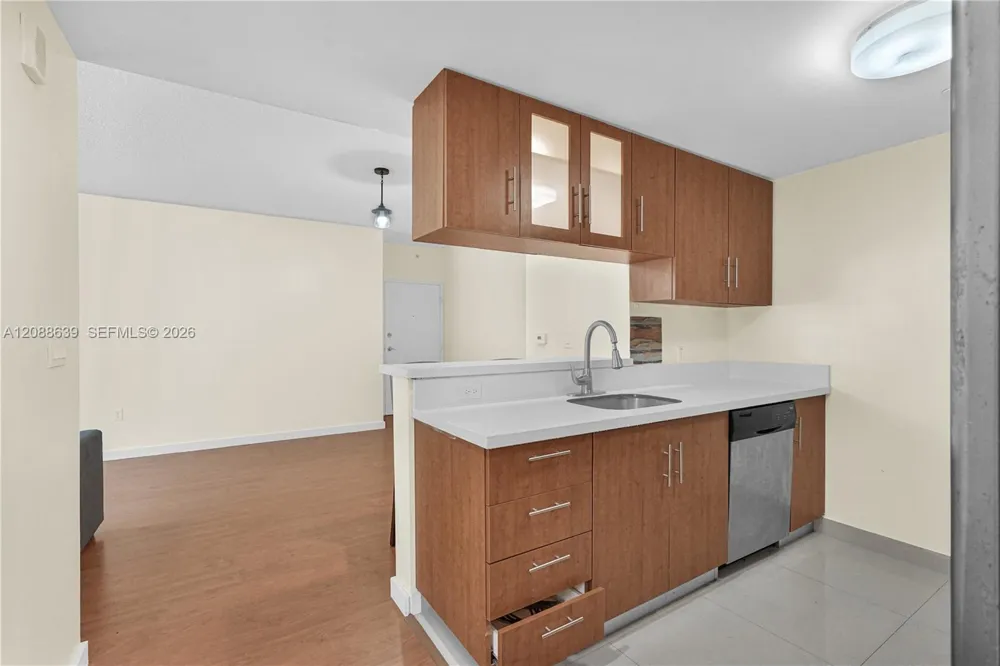 601 NE 23rd St #901 Miami, FL 33137