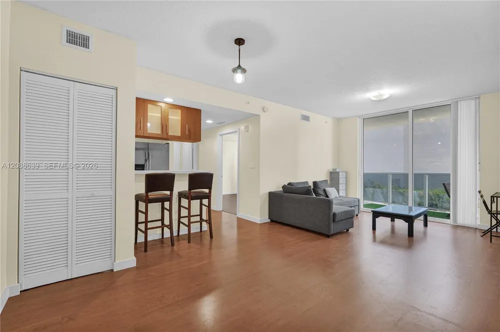 601 NE 23rd St #901 Miami, FL 33137
