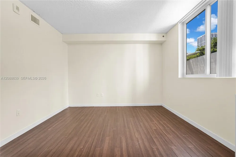 601 NE 23rd St #901 Miami, FL 33137