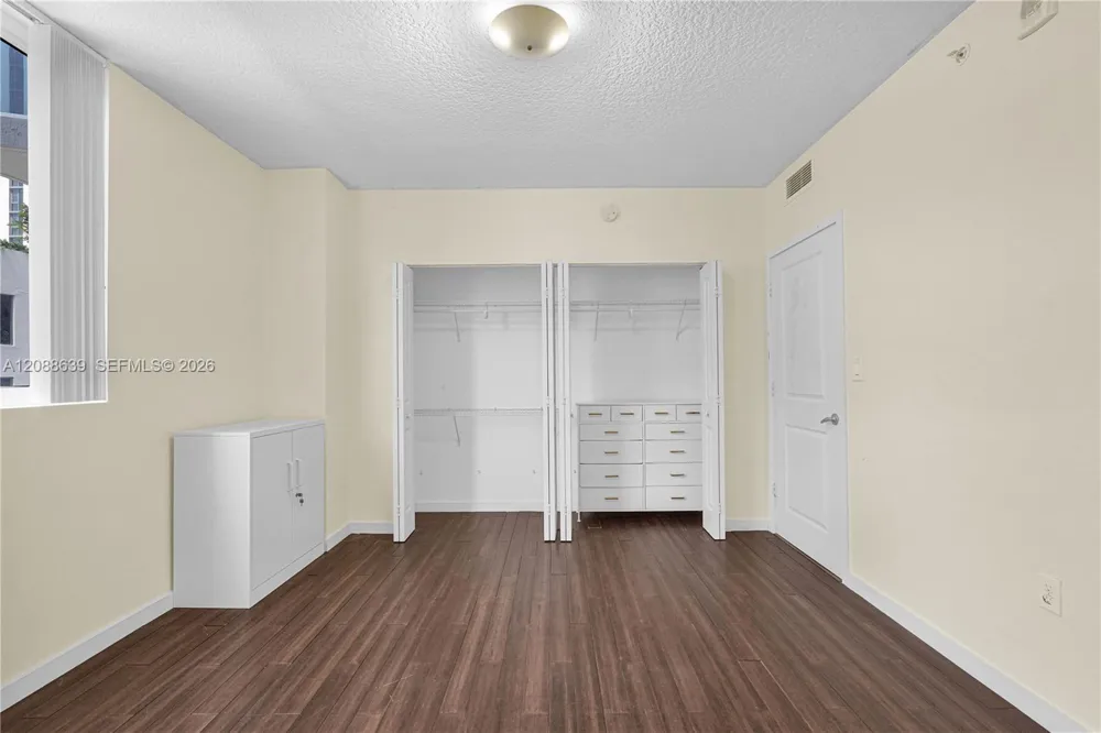 601 NE 23rd St #901 Miami, FL 33137