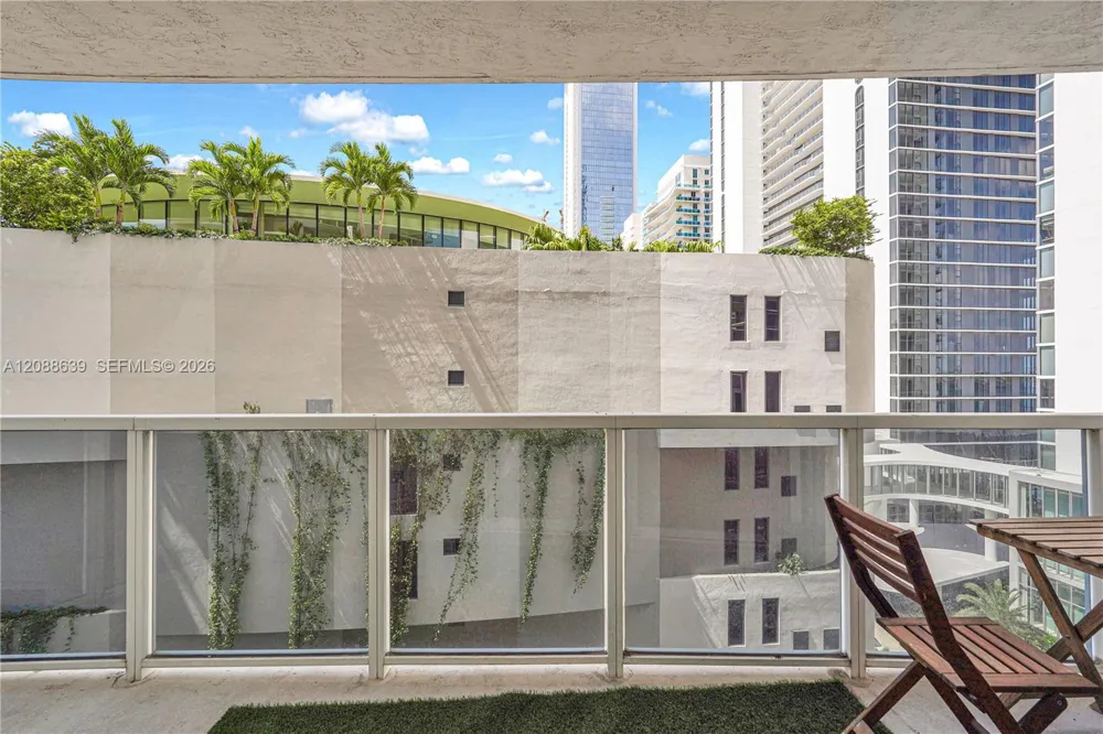 601 NE 23rd St #901 Miami, FL 33137
