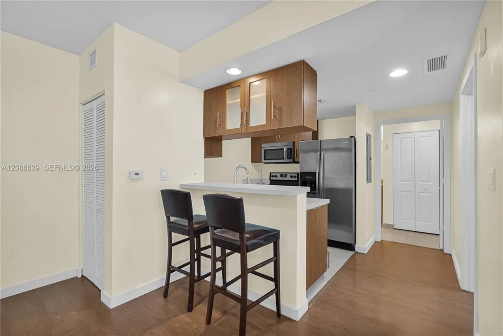601 NE 23rd St #901 Miami, FL 33137