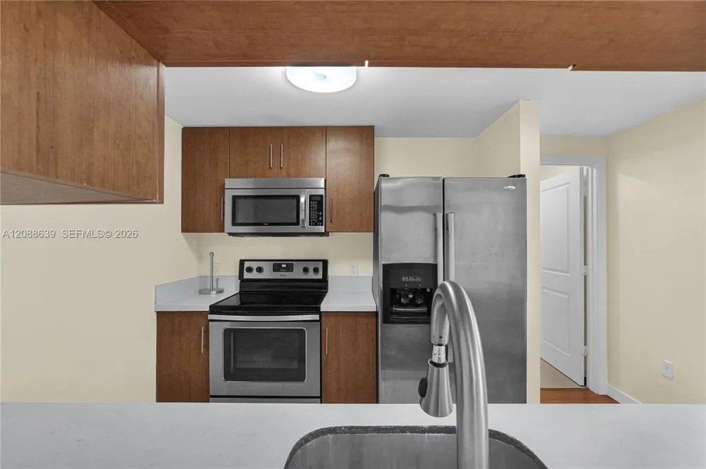 601 NE 23rd St #901 Miami, FL 33137