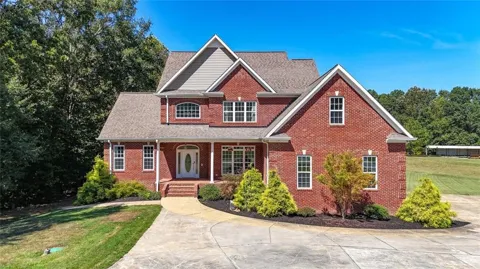 140 Barker Road SW