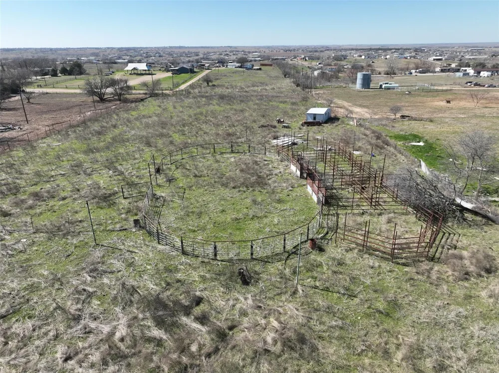 8824 Clearview Drive Joshua, TX 76058