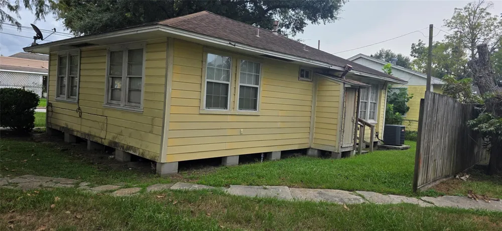 809 Avenue D Humble, TX 77338