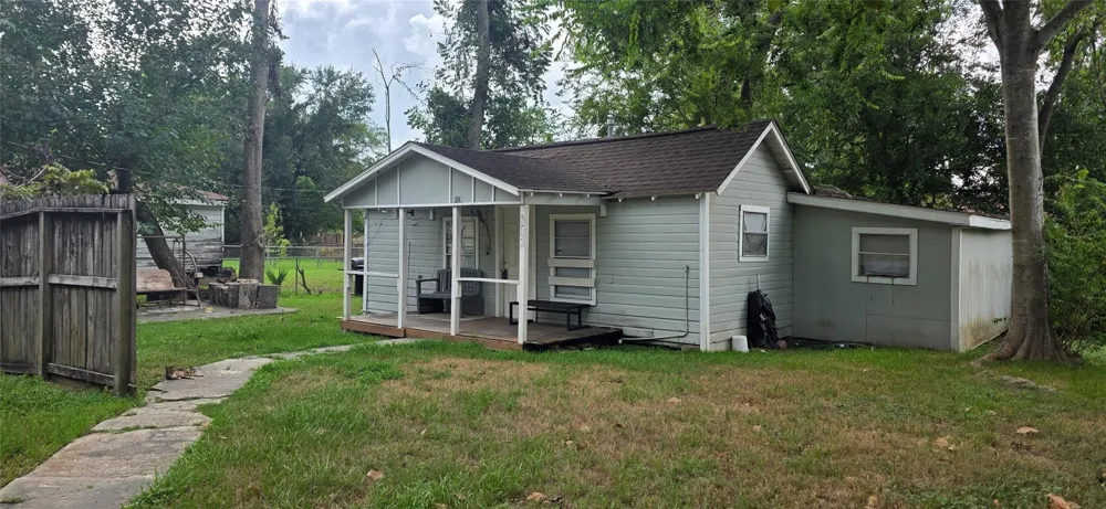 809 Avenue D Humble, TX 77338