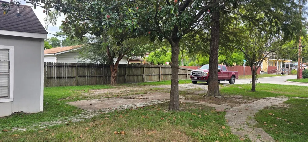 809 Avenue D Humble, TX 77338
