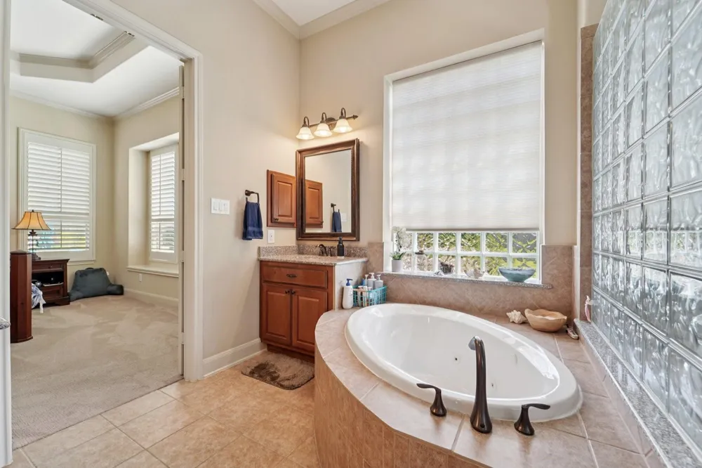 2211 Indigo Pass Court Friendswood, TX 77546