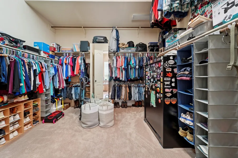 2211 Indigo Pass Court Friendswood, TX 77546