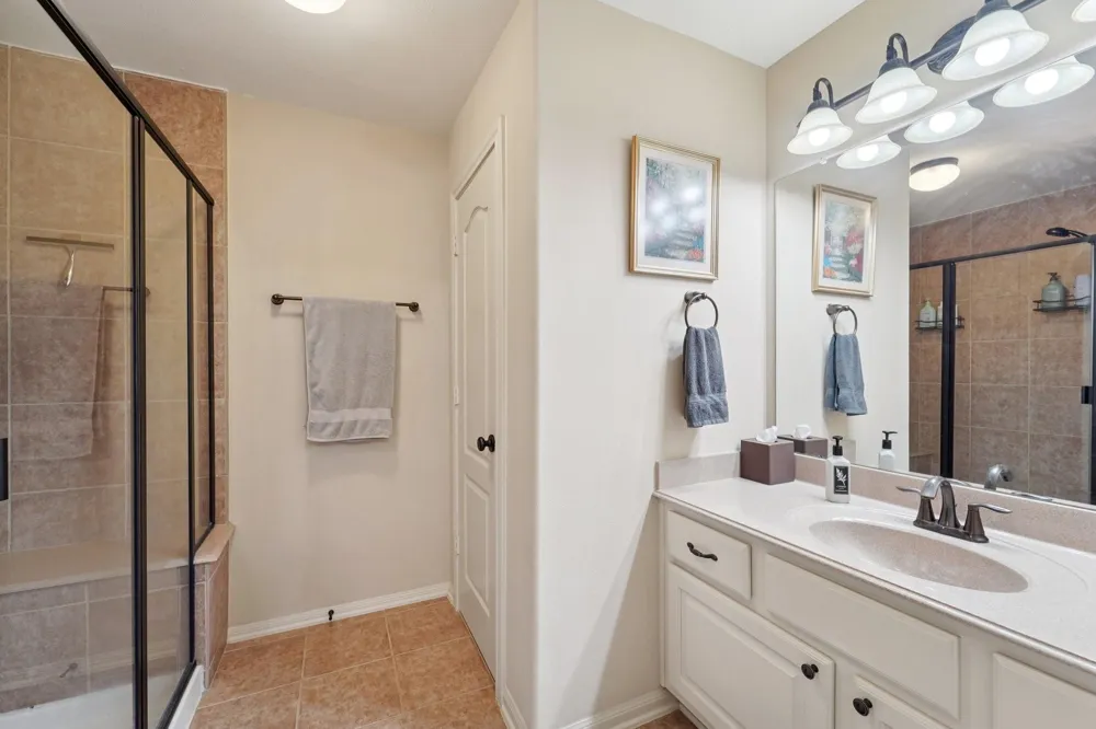 2211 Indigo Pass Court Friendswood, TX 77546