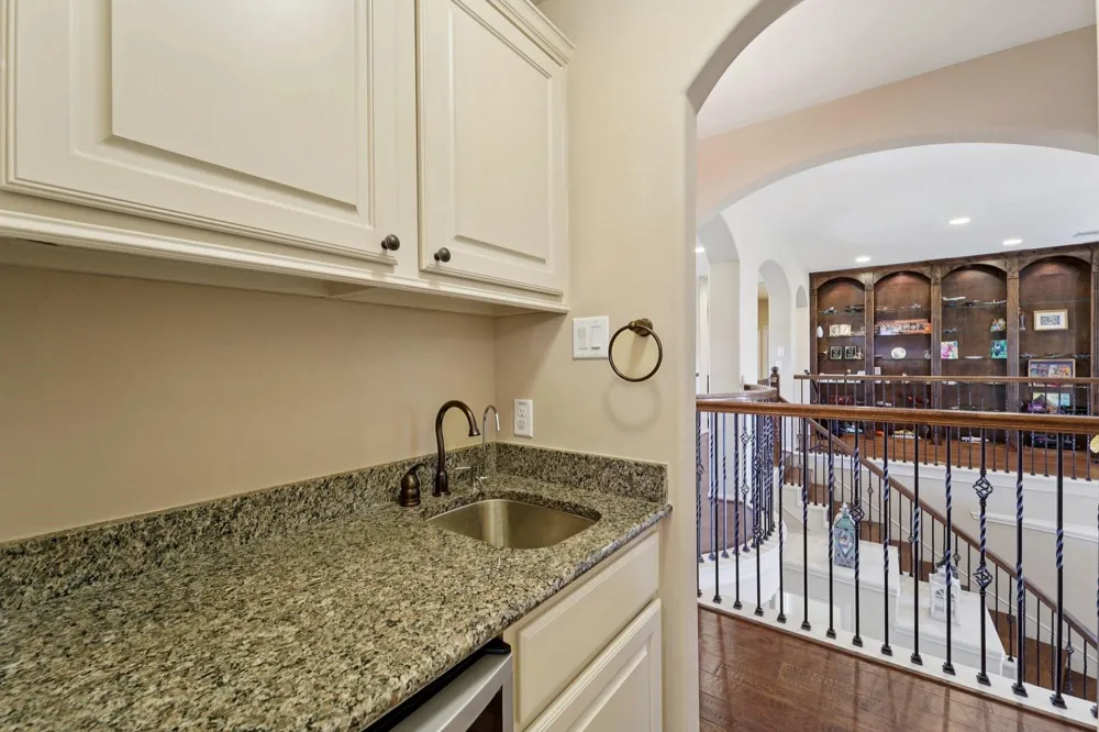 2211 Indigo Pass Court Friendswood, TX 77546