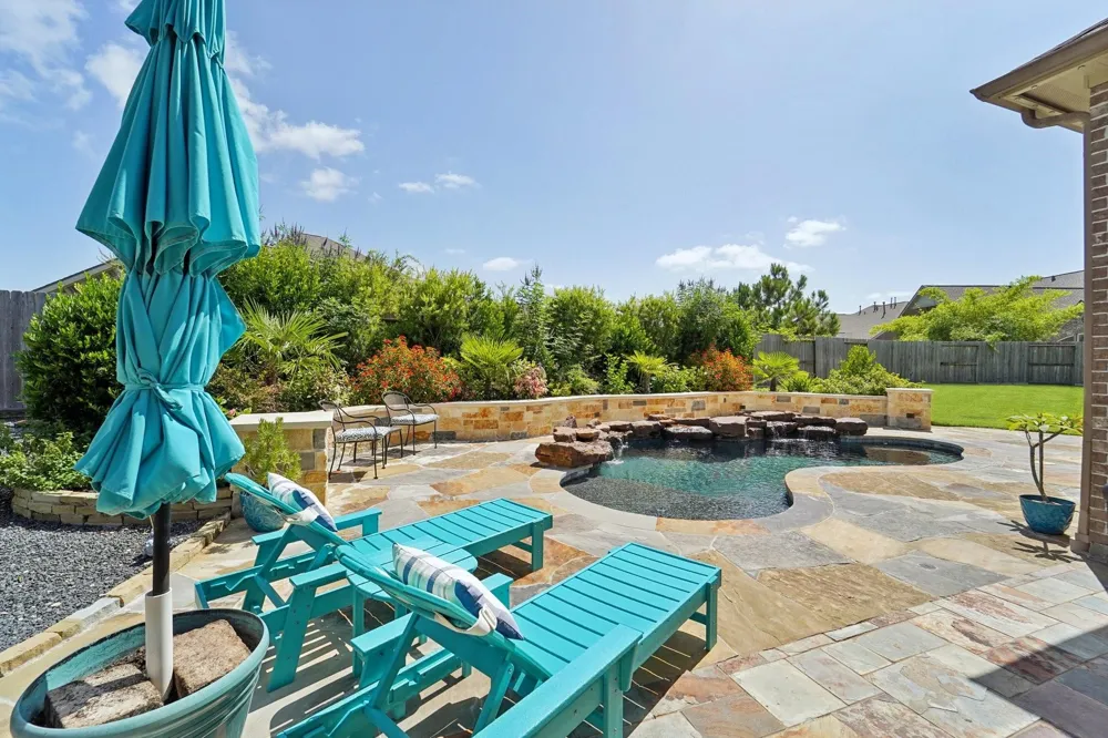 2211 Indigo Pass Court Friendswood, TX 77546
