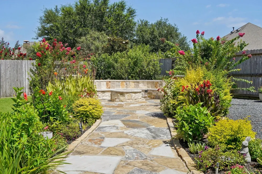 2211 Indigo Pass Court Friendswood, TX 77546