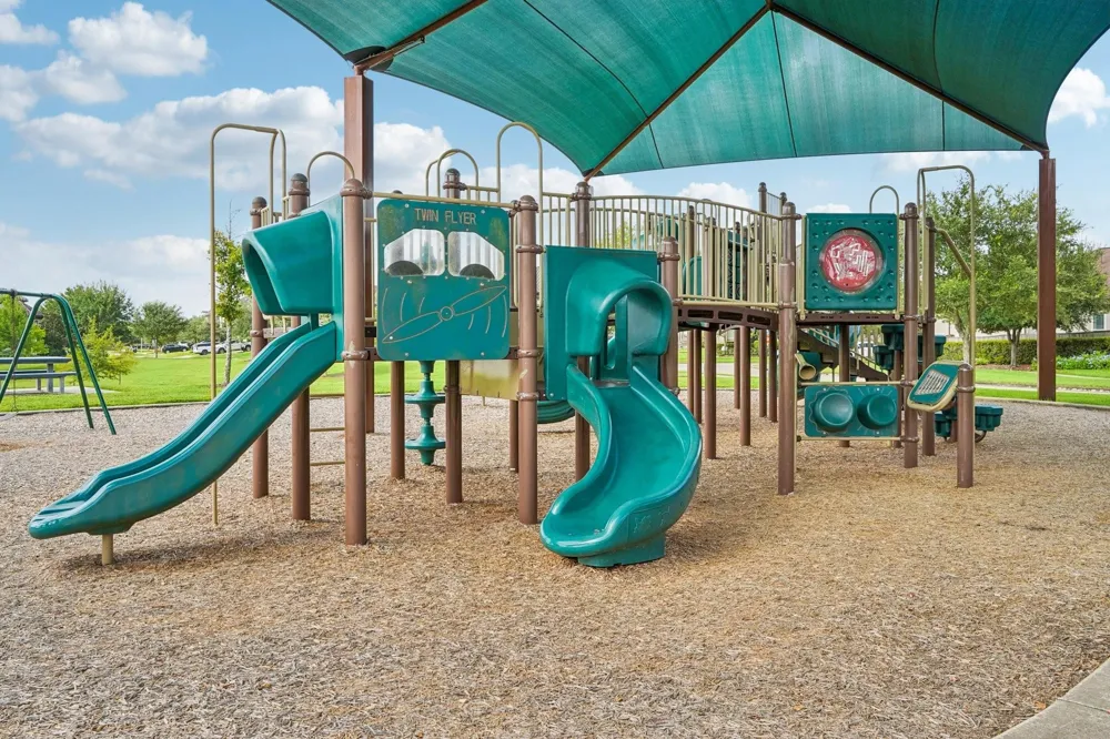 2211 Indigo Pass Court Friendswood, TX 77546
