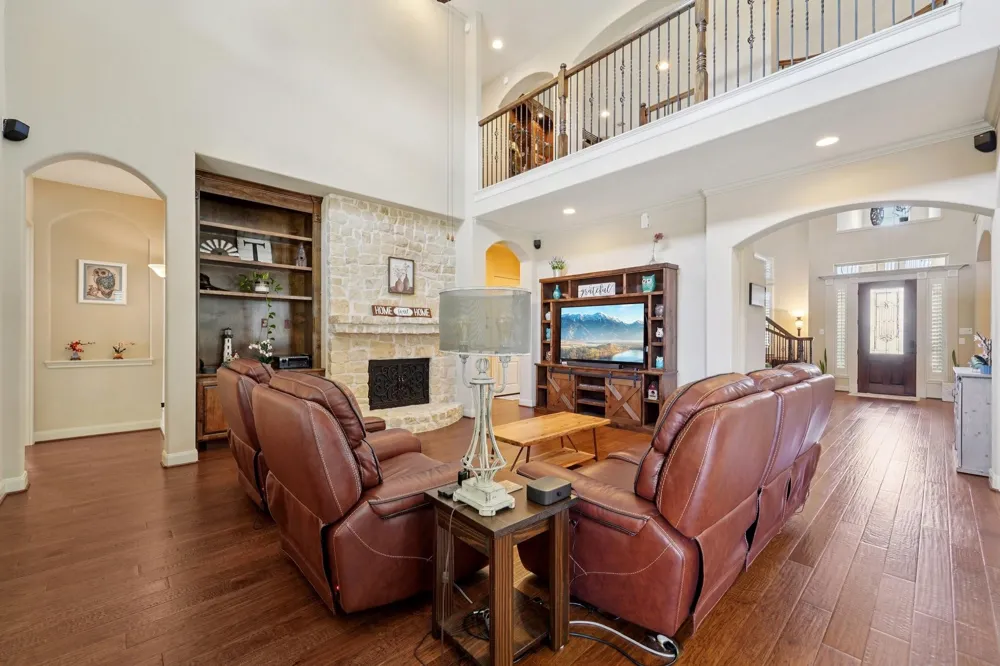 2211 Indigo Pass Court Friendswood, TX 77546