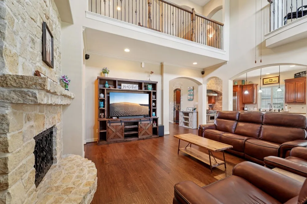 2211 Indigo Pass Court Friendswood, TX 77546