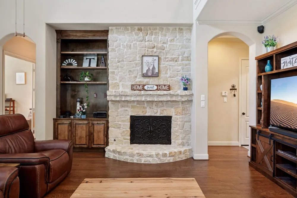 2211 Indigo Pass Court Friendswood, TX 77546