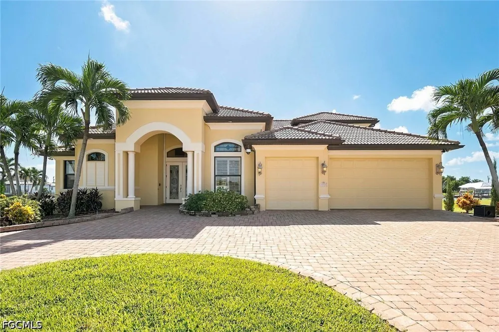 Sorrento Court Cape Coral, FL 33904