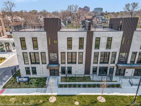 1450 Townsend Street #9