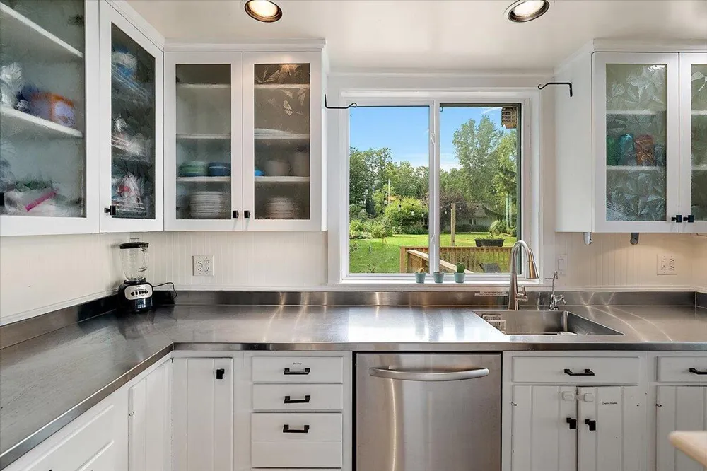 3960 Evergreen Lane Hagar Township, MI 49022