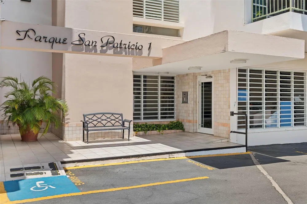 Parque San Patricio 1 EBANO #402 Guaynabo, PR 00968